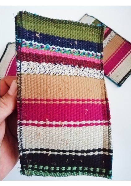 Renkli El Dokuma Kilim Desenli El Çantası, Şık ve Kullanışlı 100 Karakter fiyatları