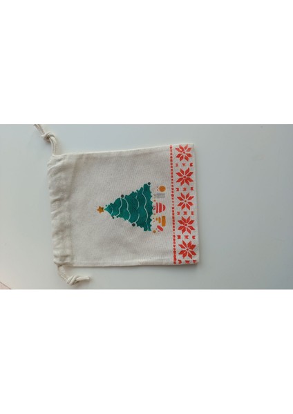 Yılbaşı Temalı Çam Ağacı Desenli Büzgülü Hediye Çantası Bej fırsatları