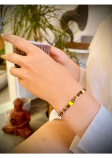 El Yapımı Çok Renkli Kahverengi ve Beyaz Tonlarda Şık Bileklik