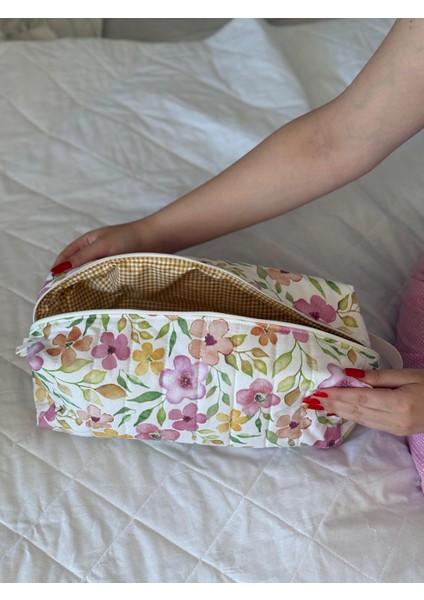 Soft Çiçek Desenli Ekru Saç Şekillendirici Çantası 35x14x12 cm, Dyson Uyumlu XXL Makyaj ve Kozmetik Organizer, %100 Pamuklu, 30 Derecede Yıkanabilir, Seyahat ve Hediye İçin Ideal