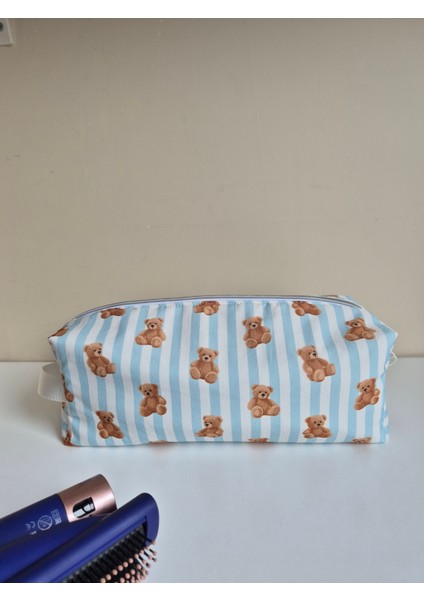 Ayıcık Desenli Mavi Dyson Airwrap Uyumlu Saç Şekillendirici Çantası 35x14x12, XXL Makyaj ve Kozmetik Organizer, %100 Pamuklu, Yıkanabilir, Seyahat ve Hediye İçin Ideal indirimleri