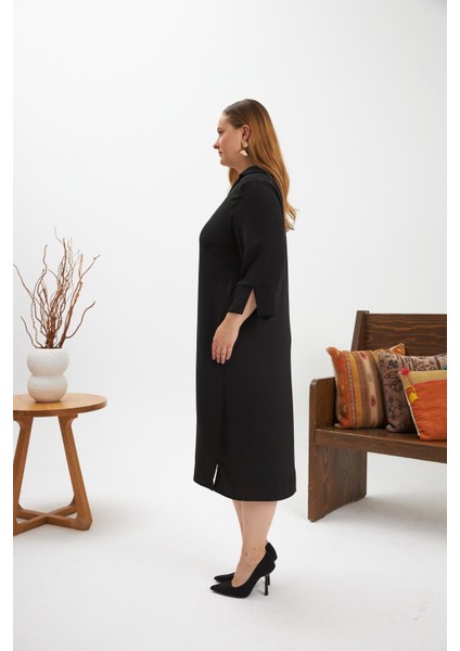 Yaka Broş Detaylı Yırtmaçlı Büyük Beden Elbise Siyah fırsatları