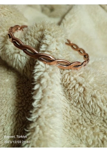 El Yapımı Saf Bakır Dövme Bilezik, Manyetik Alanlı, Şık ve Doğal Tasarım. fırsatları