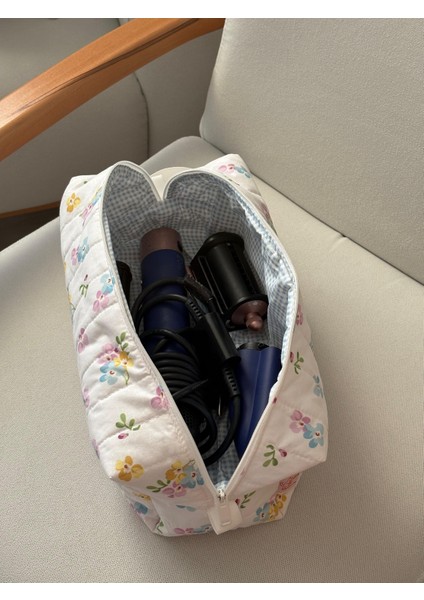 Mavi Çıtır Çiçek Desenli Saç Şekillendirici Için Seyahat Çantası , Büyük Boy Makyaj Çantası, Dyson uyumlu saç şekillendirici çantası, XXL kozmetik ve Makyaj Çantası indirimleri