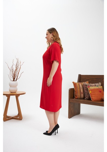 Yaka Detaylı Yırtmaçlı Büyük Beden Elbise Kırmızı fırsatları