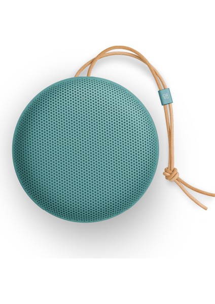 Beosound A1 3. Nesil Geniş Açılı Ses, Yüksek Bas, IP67 Su Geçirmez, 24 Saat Pil Ömrü, Dahili Mikrofonlu Taşınabilir Bluetooth Hoparlör – Okaliptüs Yeşili fırsatları