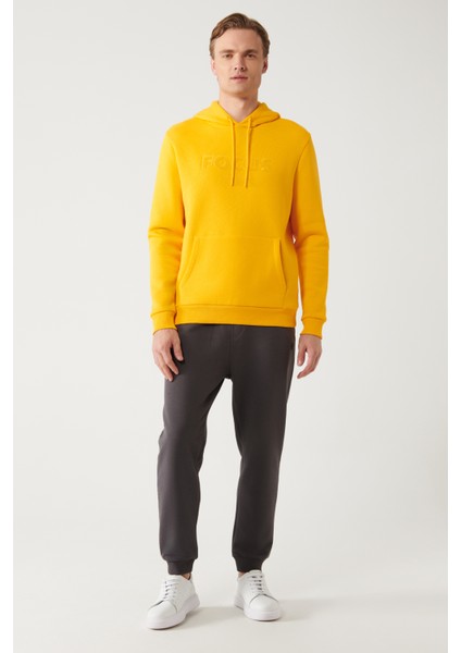 Erkek Sarı Unisex Sweatshirt Kapüşonlu Yaka Süzene Nakışlı Şardonlu 3 Iplik Kanguru Cepli Regular Fi