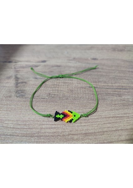 Yeşil Minik Gökkuşağı Balık Bileklik, Şık ve Sevimli Takı Seçeneği fiyatları