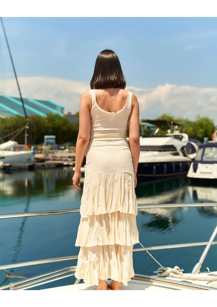 Önden Fermuarlı Dantel Bluz Ekru ve Önden Yırtmaçlı Astarlı Fırfırlı Etek Takım modelleri