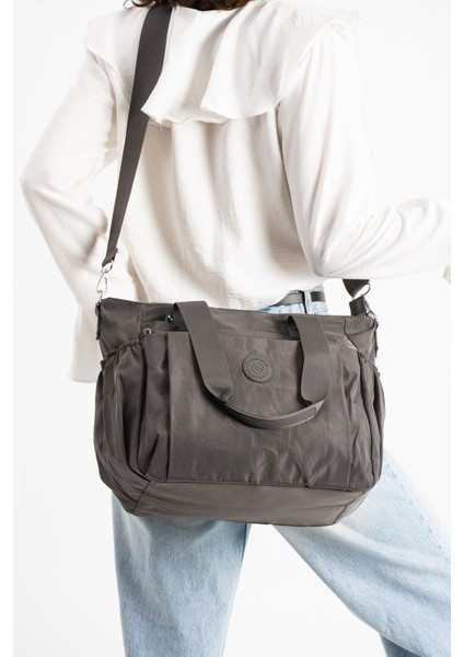 Kadın Büyük Boy 4 Bölmeli Suya Dayanıklı Paraşüt Kumaş Çapraz ve Omuz Askılı Çanta modelleri