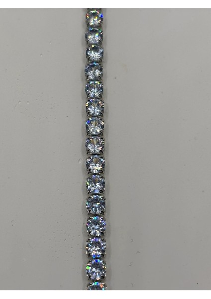 Gri Zirkon Taşlı Su Yolu Bileklik, Şıklık ve Zarafet Sunar. fiyatları