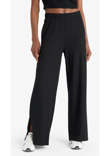 Fit Wide Leg Cepli Geniş Paça Yırtmaçlı Uzun İnce Sporcu Pantolon E2538AX25SM fırsatları