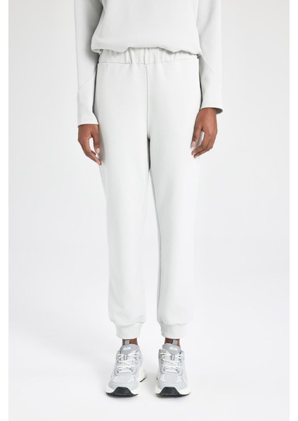 Fit Jogger Eşofman Altı Standart Fit Cepli Esnek Paça Skuba Dalgıç Kumaş Basic Düz C2294AX24SP fırsatları