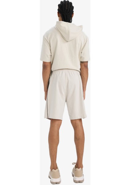 Fit Standart Fit Sporcu Kısa Paça Şort