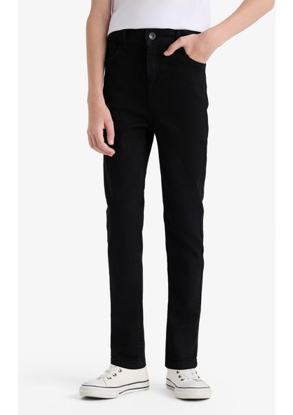 Erkek Çocuk Okul Slim Fit Dar Kesim Düz Paça Jean Pantolon C3683A825AU fırsatları