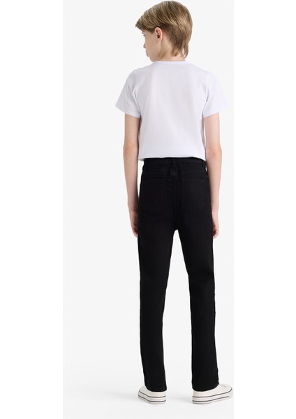 Erkek Çocuk Okul Slim Fit Dar Kesim Düz Paça Jean Pantolon C3683A825AU indirimleri