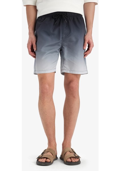 Regular Fit Degrade Baskılı File Astarlı Diz Üstü Deniz Şortu Z6873AZ25HS fırsatları