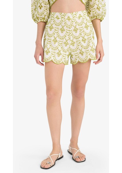 Desenli Nakışlı Brode Plaj Şortu-Fall in Love C6173AX25SM fırsatları