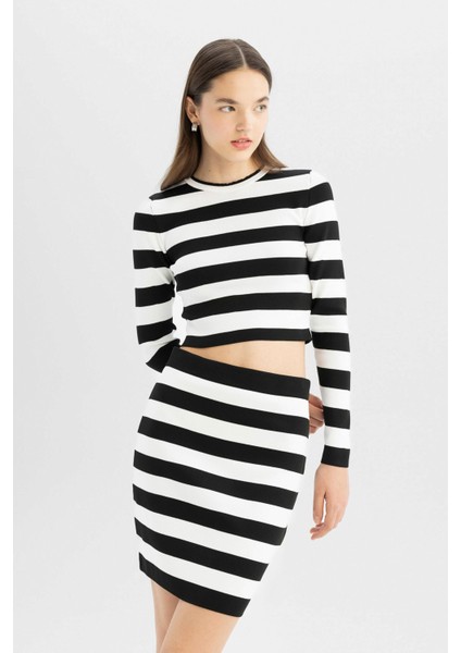 Coool Slim Fit Dar Kesim Beli Lastikli Çizgili Mini Triko Etek C7128AX24WN modelleri