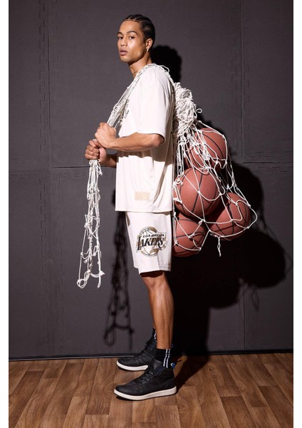 Fit NBA Los Angeles Lakers Standart Fit Kısa Paça Şort E0368AX25SP