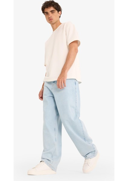 %100 Pamuk Skater Fit Geniş Paça Jean Yıkamalı Pantolon F5668AX25AU fırsatları