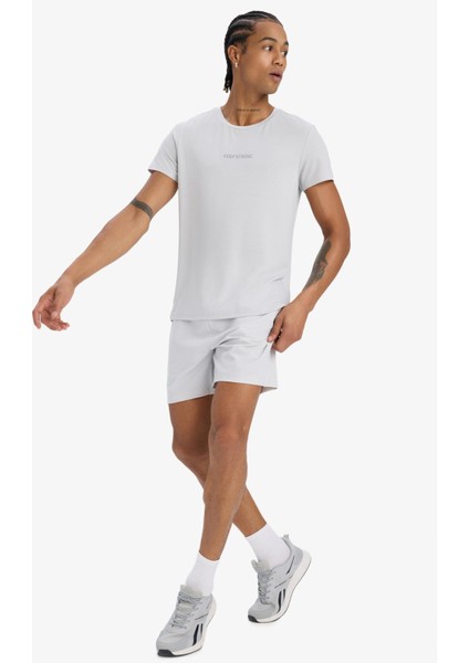 Fit Hızlı Kuruyan Esnek Kumaş Standart Fit Sporcu Kısa Paça Şort E2438AX25SM fiyatları