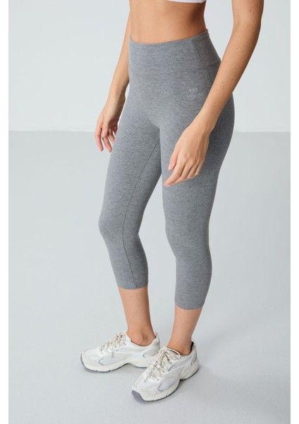 Gri Melanj Yüksek Bel Slim Fit Dar Paça Kadın Kapri Tayt - 93097 fırsatları