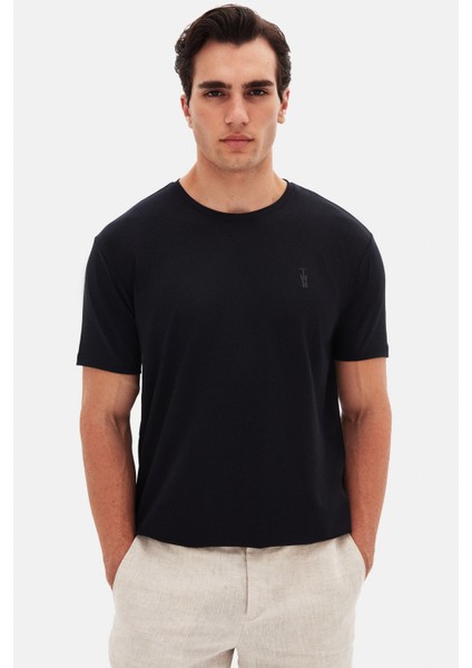 Slim Fit Siyah Düz Kabartma Baskılı T-Shirt modelleri