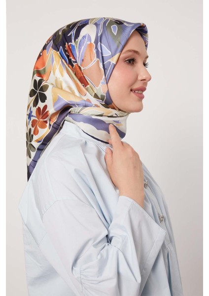 Lacivert Karışık Çiçek Desen Twill Ipek Eşarp