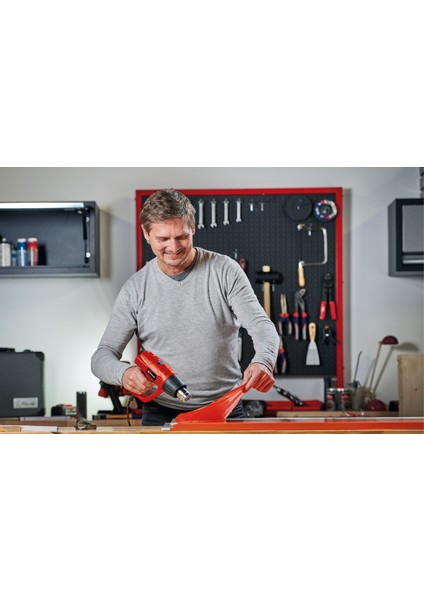 Sıcak Hava Tabancası TC-HA 2000/1 (2.000 W, 2 sıcaklık kademesi 350°C/550°C, 2 güç kademesi, aşırı ısınma koruması, 2 parçalı aksesuar dahil) - 4520184 fırsatları