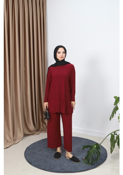 Tuniği Piliseli Pantolonlu Takım