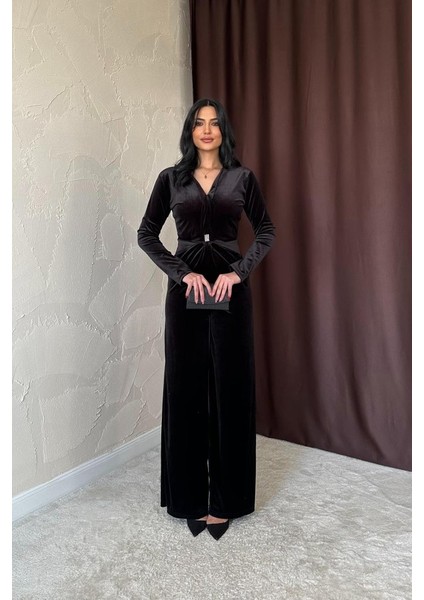 Siyah Önü Tokalı Kadife Tulum fiyatları