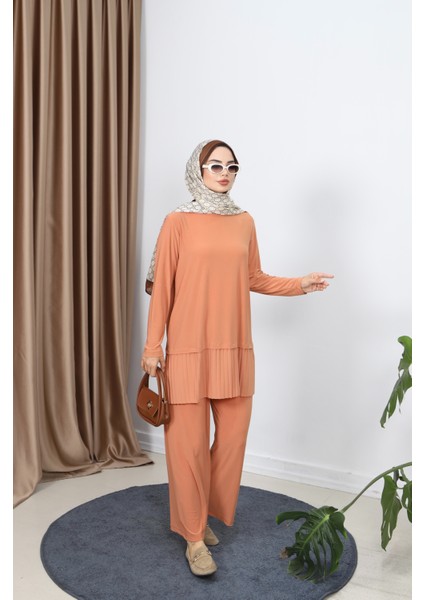 Tuniği Piliseli Pantolonlu Takım fiyatları