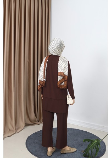 Tuniği Piliseli Pantolonlu Takım indirimleri