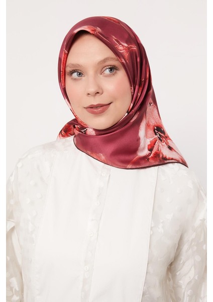 Fuşya Lotus Çiçek Twill Ipek Eşarp fiyatları