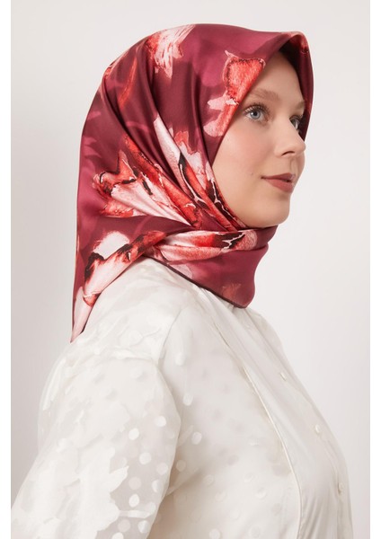 Fuşya Lotus Çiçek Twill Ipek Eşarp modelleri