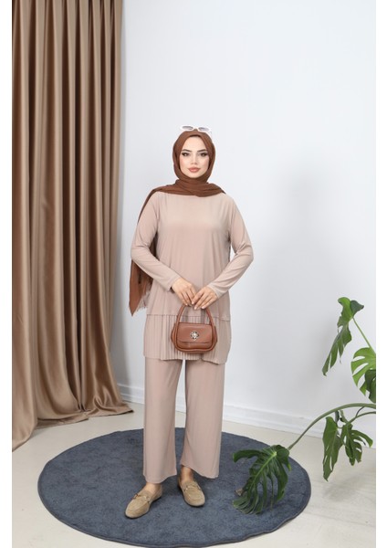 Tuniği Piliseli Pantolonlu Takım fiyatları