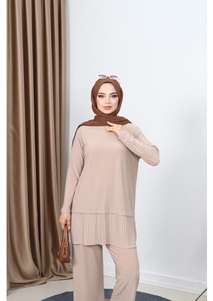 Tuniği Piliseli Pantolonlu Takım fırsatları