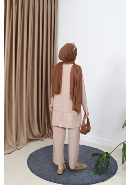 Tuniği Piliseli Pantolonlu Takım indirimleri