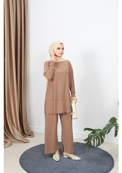 Tuniği Piliseli Pantolonlu Takım fiyatları