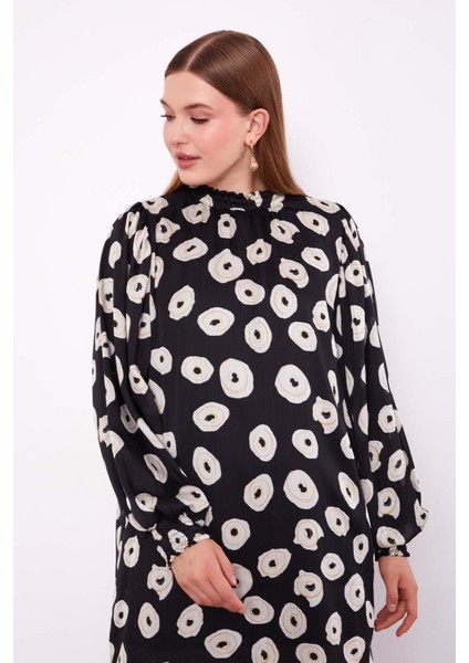 Siyah Yuvarlak Desenli Tunik fırsatları