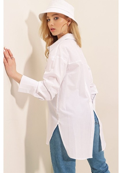3952 Arkası Düğmeli Boyfriend Gömlek - Beyaz modelleri
