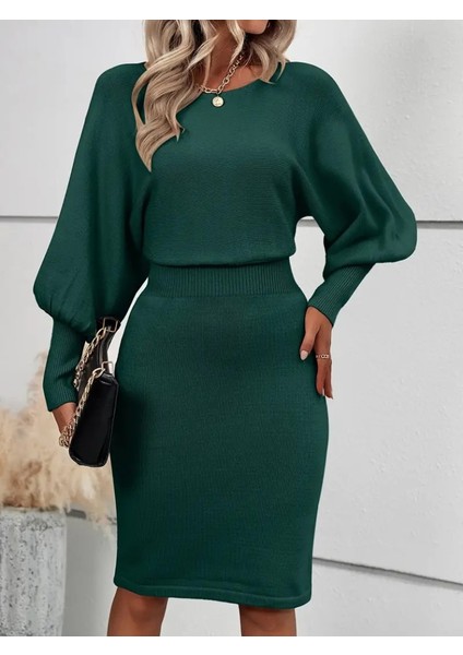 Kadın Uzun Yarasa Kollu Yakası Açık Belden Oturtmalı Kısa Triko Elbise