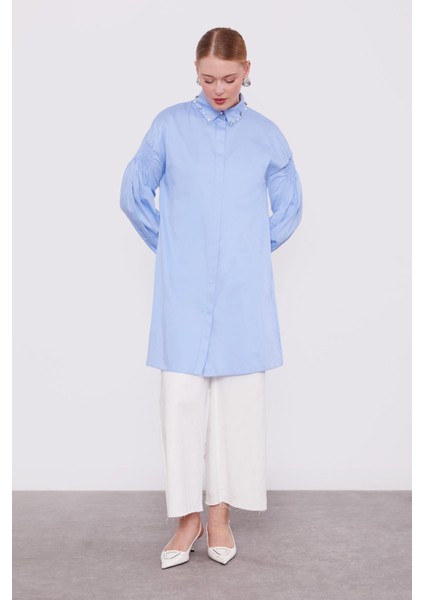 Mavi Işleme Detaylı Gömlek