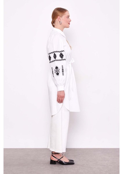 Ekru Kolları Desenli Yırtmaç Detaylı Tunik fiyatları