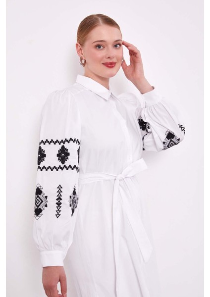 Ekru Kolları Desenli Yırtmaç Detaylı Tunik fırsatları