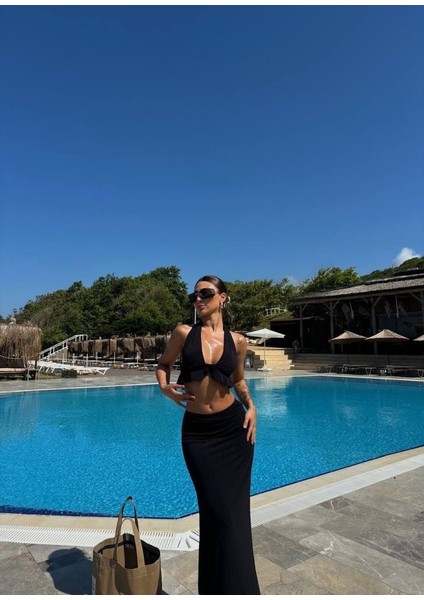 Kadın Mayo Kumaş Bağlamalı Crop ve Maxi Boy Etek Ikili Takım modelleri