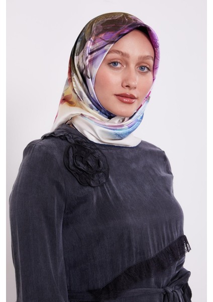 Lacivert Çiçek Desen Sura Ipek Eşarp fiyatları