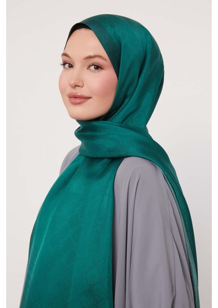 Benetton Petek Desen Monogram Ipek Şal fiyatları