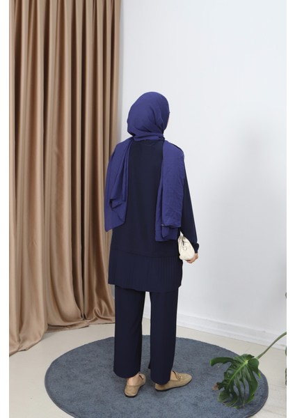 Tuniği Piliseli Pantolonlu Takım indirimleri